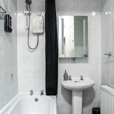 شقة 2-Bed Home Near Leeds Headingley Free Parking *