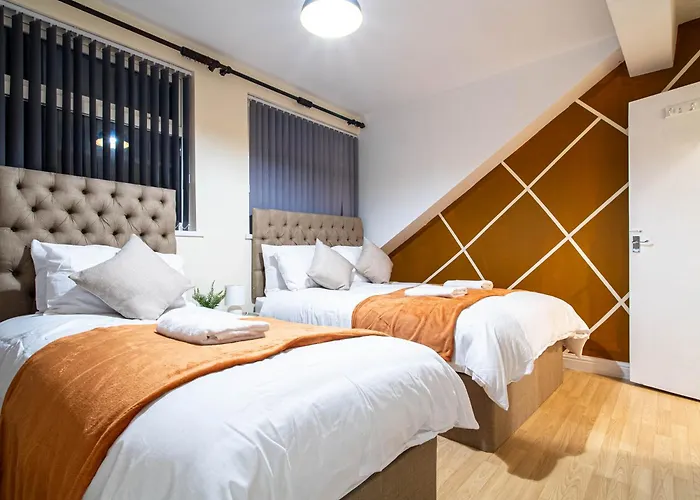 3-bed Near Centre - Headingly Free Parking Апартаменти Лідс